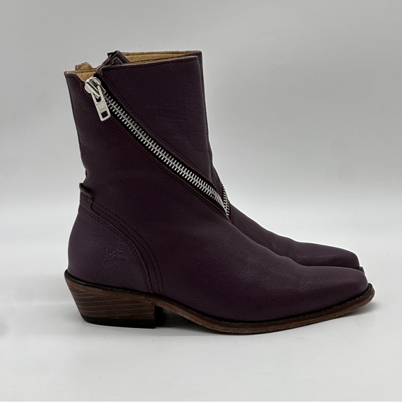 John Fluevog Ruth Leather Boots. Size 7.5